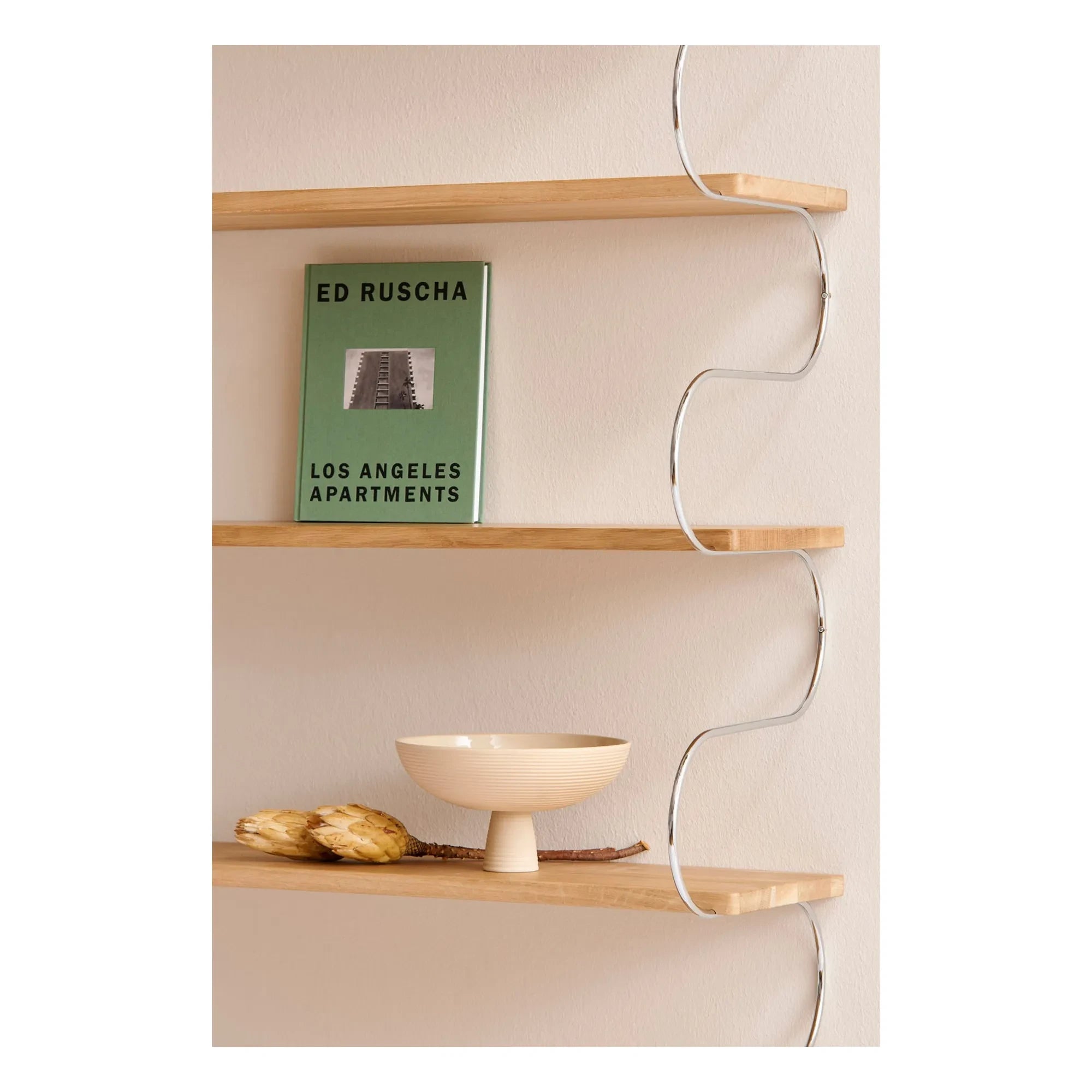 Schneid Studio - Estante de roble Onda | Cromo