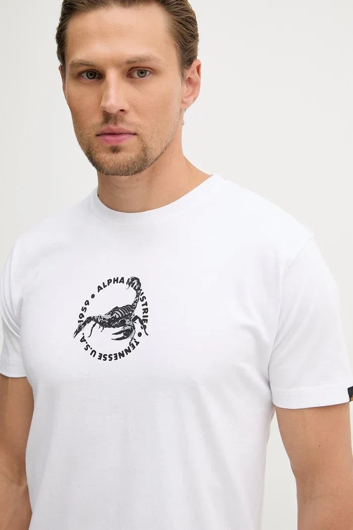 Camiseta Alpha Industries de algodón para hombre con estampado de escorpión en la espalda