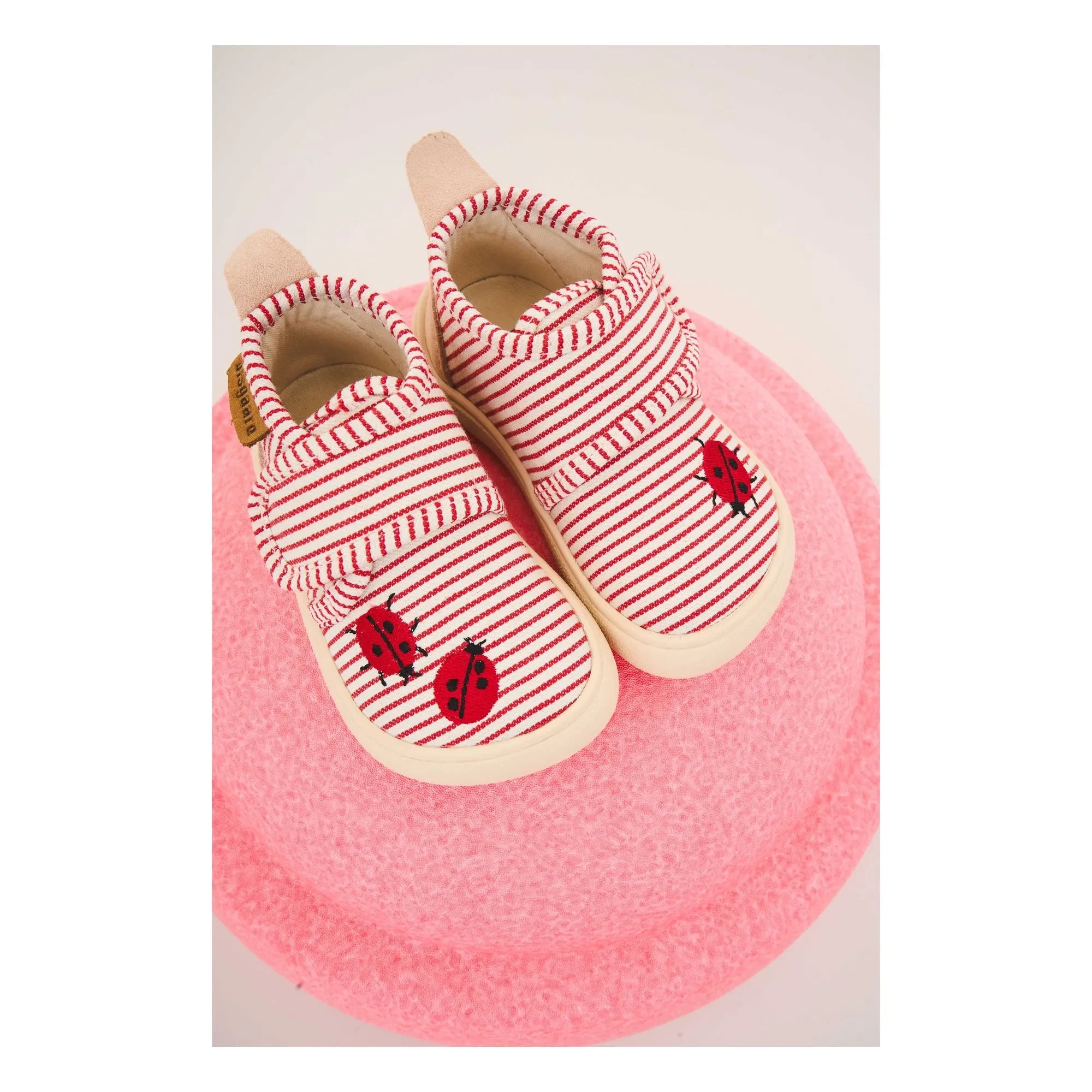 bisgaard - Zapatillas de estar por casa rayadas con mariquitas | Rojo