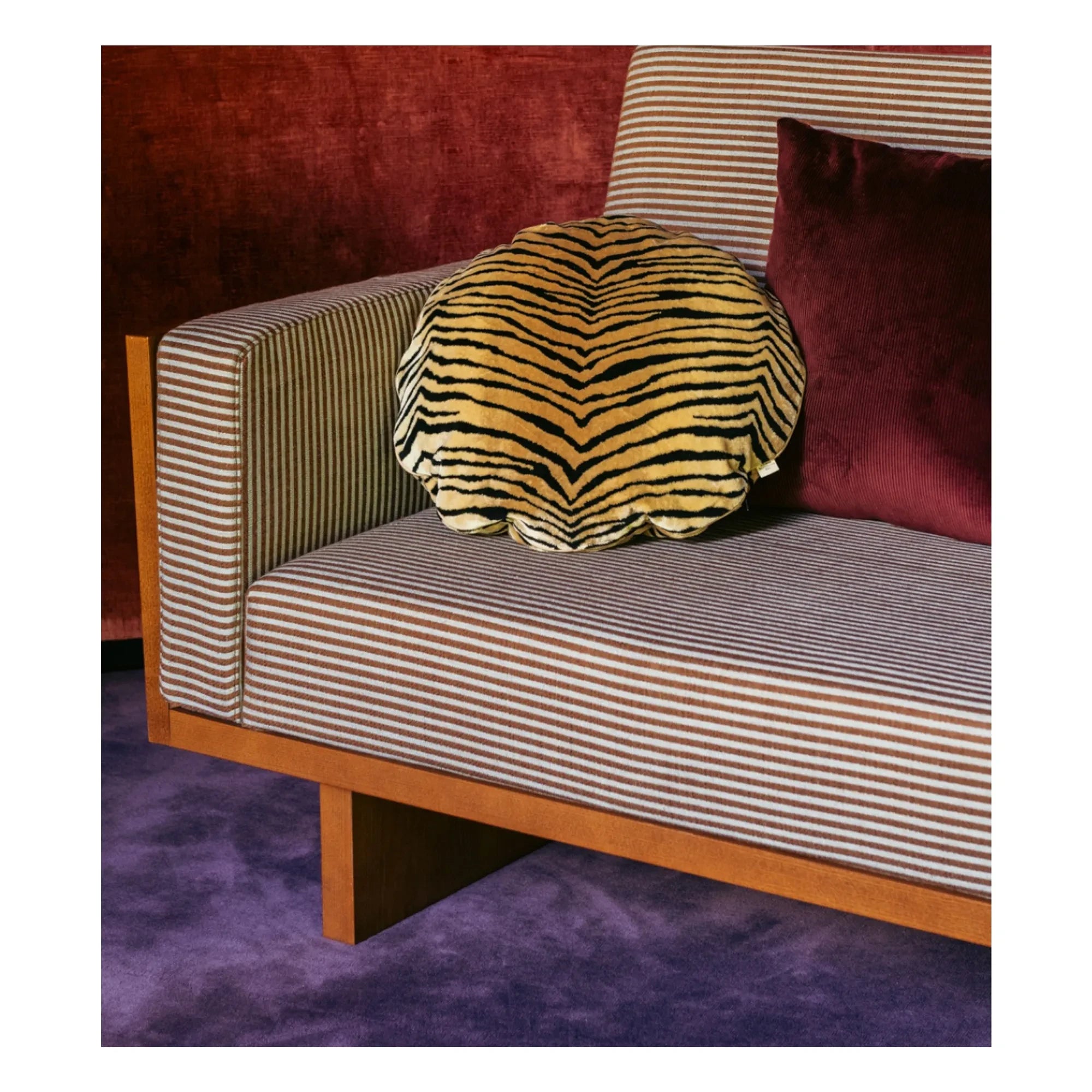 The Socialite Family - Cojín de terciopelo Bomboloni | Tiger