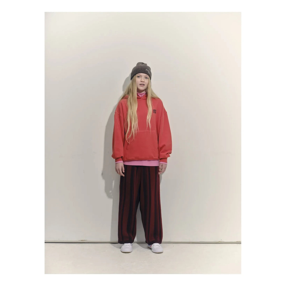 Main Story - Sudadera con capucha de algodón orgánico con logo | Rojo