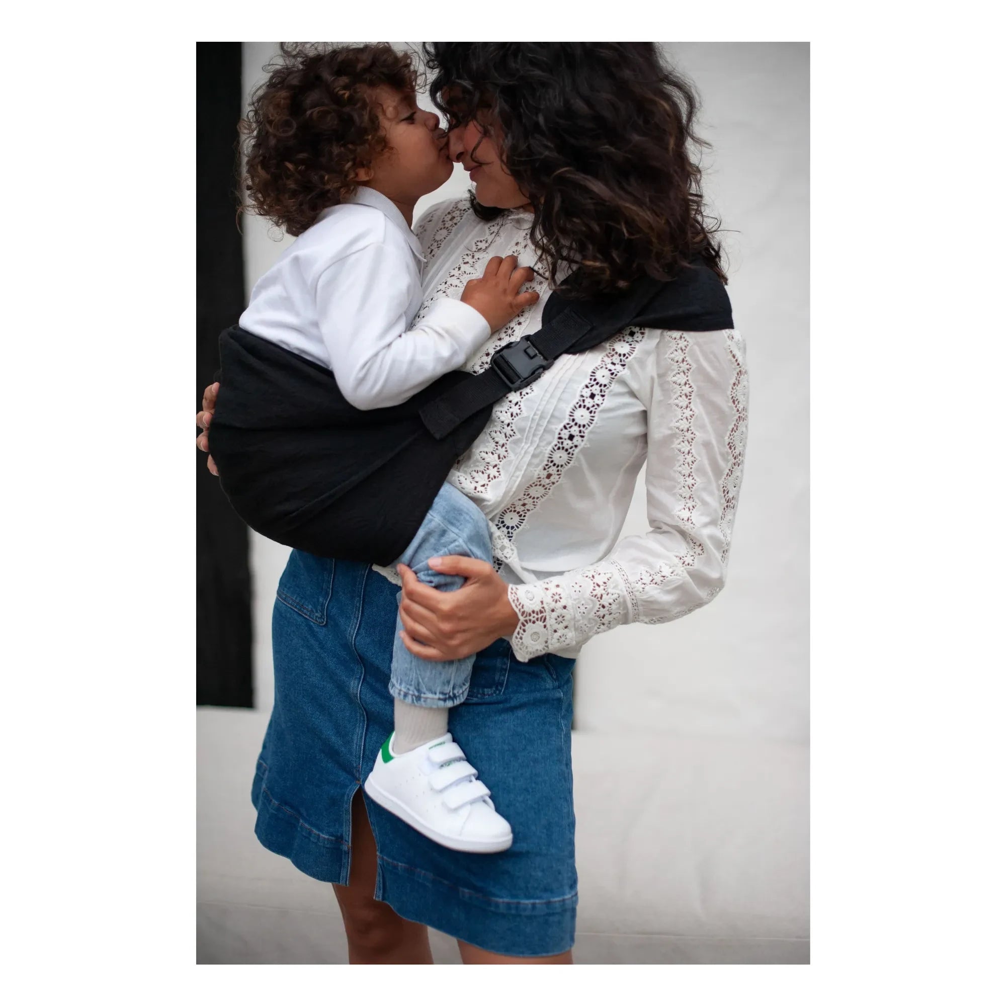 Mama Hangs - Mochila portabebés Carry &amp; Walk | Negro