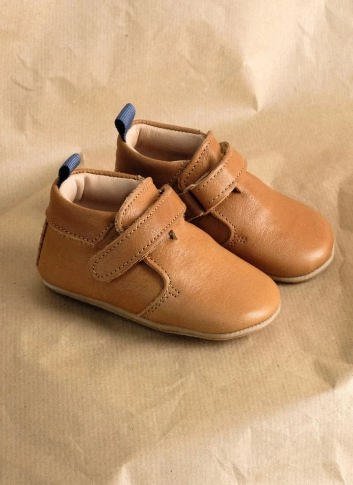 Lazare - Achilles Zapatilla Ultra Suave | Camel