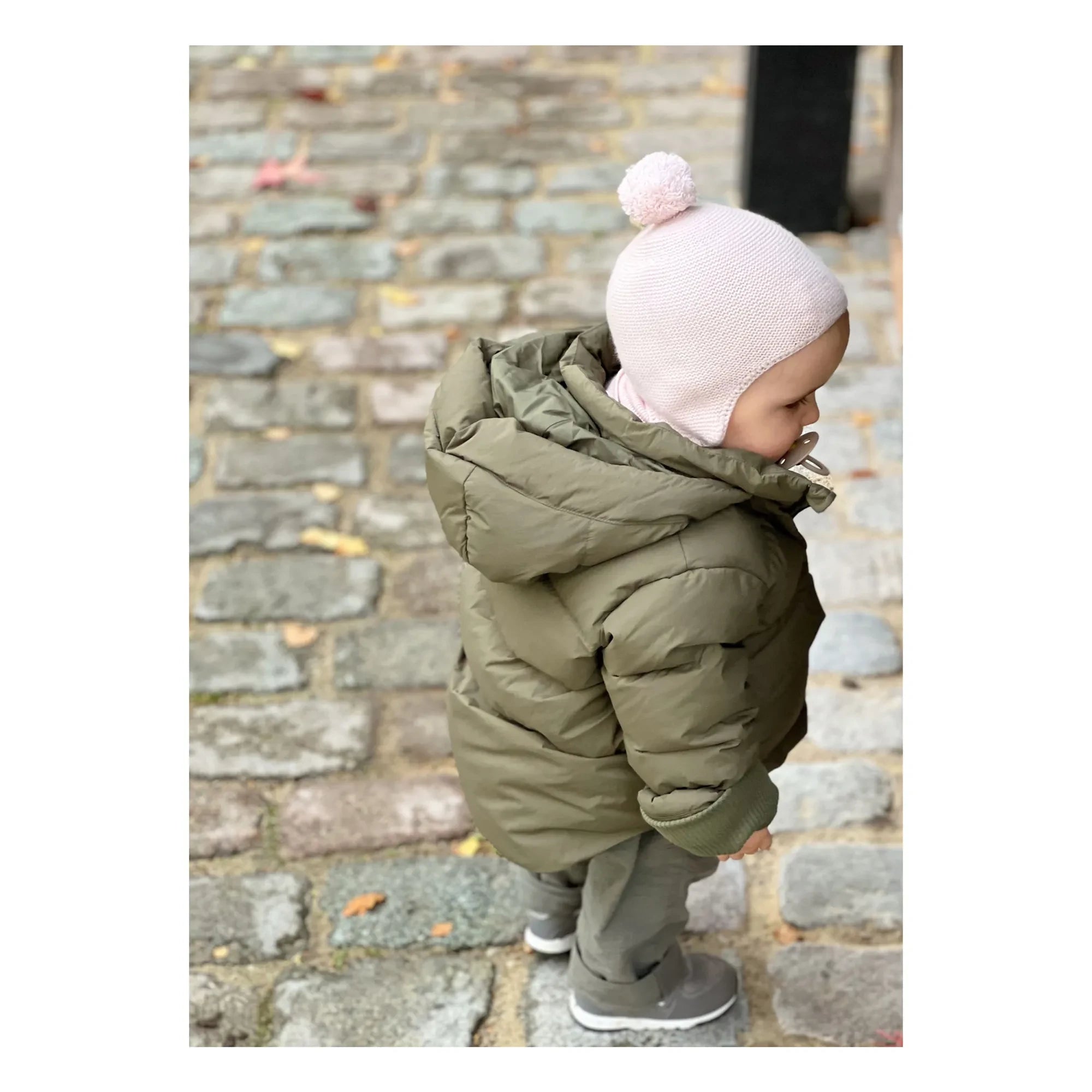 Holmm - Gorro de cachemira con pompón | Rosa pálido
