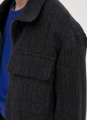 Noyoco - Chaqueta de lana reciclada con patrón de espiga Kinsale | Azul marino