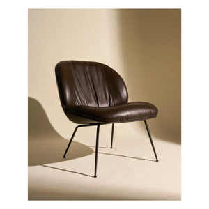 Sillón lounge Gubi - Beetle de cuero suave, Gamfratesi | Café