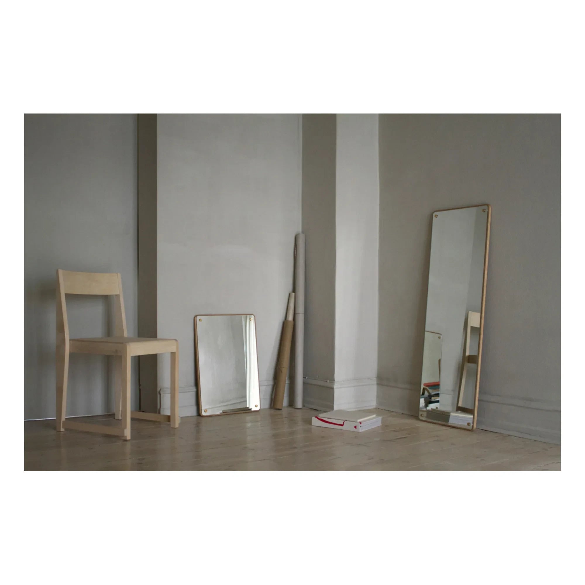 Frama - Espejo Rectangular RM1 | Roble