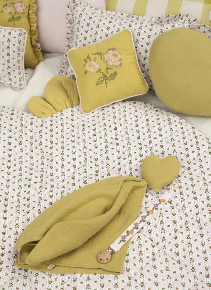 Editions Aimable - Corazón Daphne | Verde pistacho