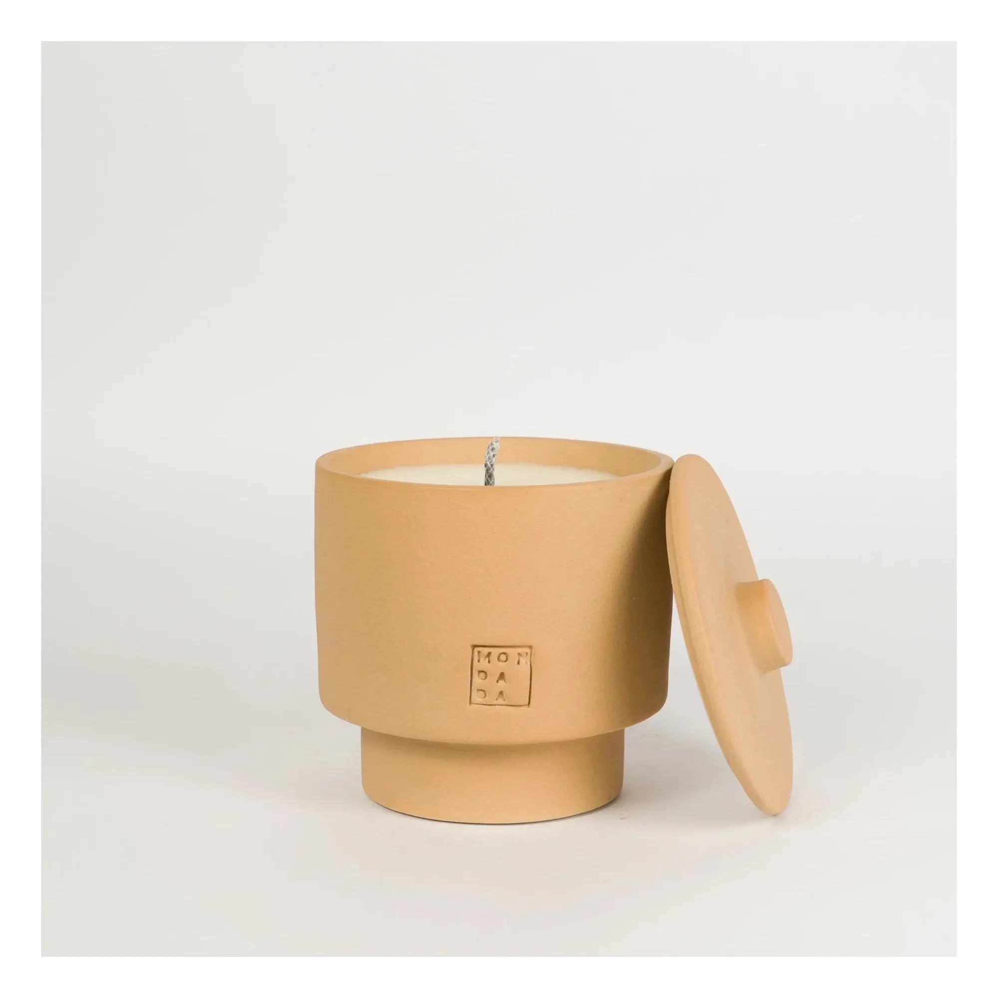 Mon Dada - Vela de exterior con tapa, aroma neutro June Ibiza One | Terracota