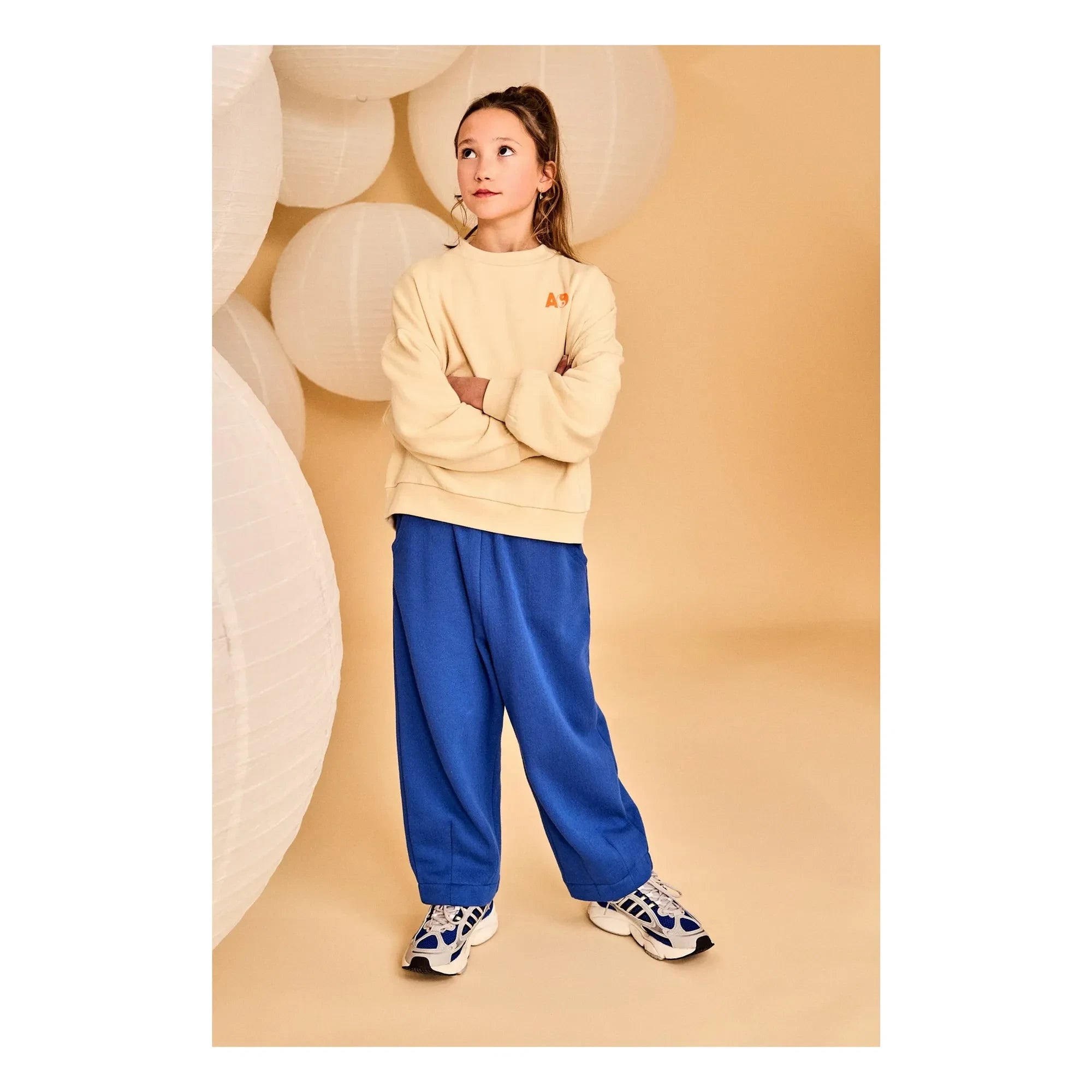 AO76 - Sudadera violeta Sorry | Beige