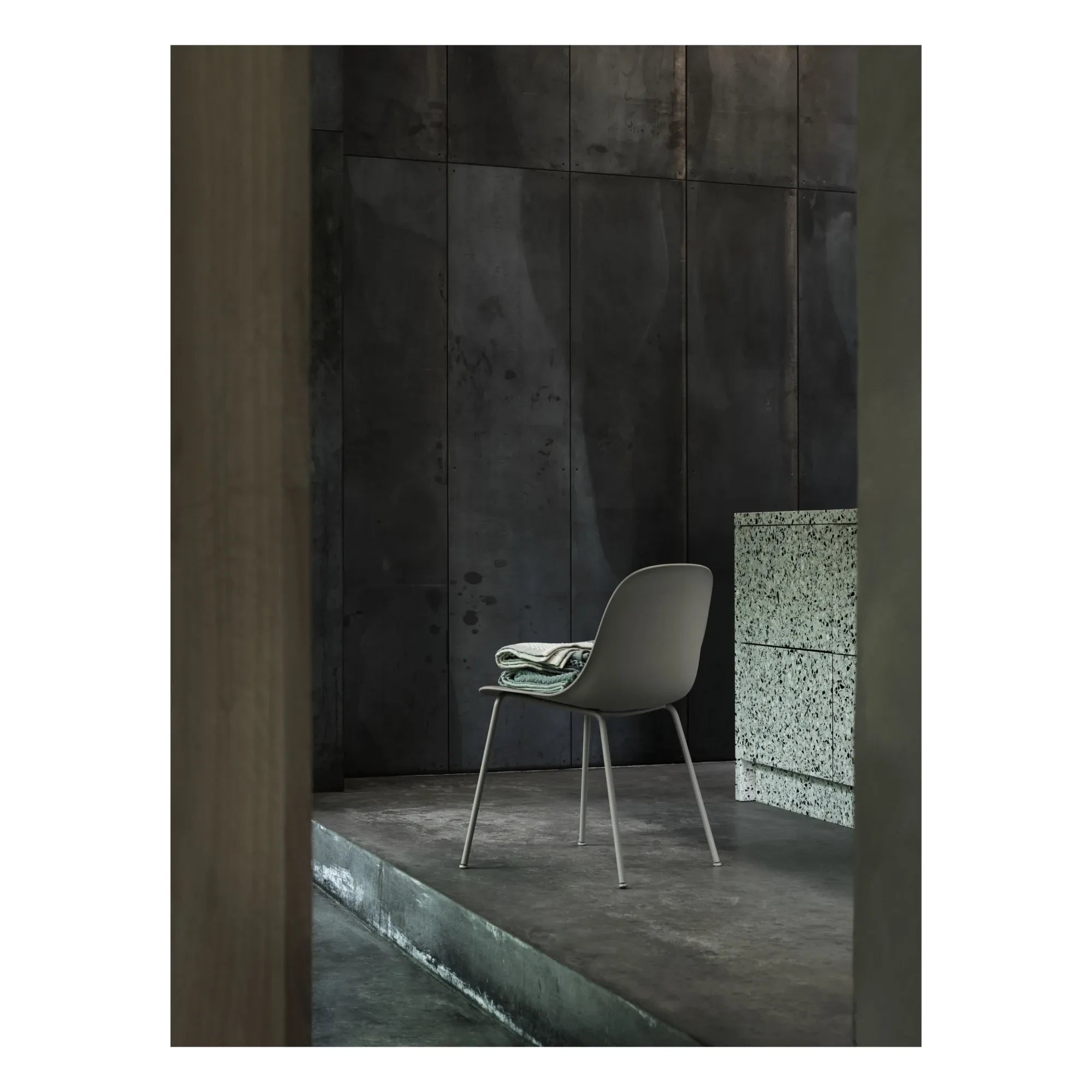 Muuto - Silla de Plástico de Fibra Reciclada | Gris