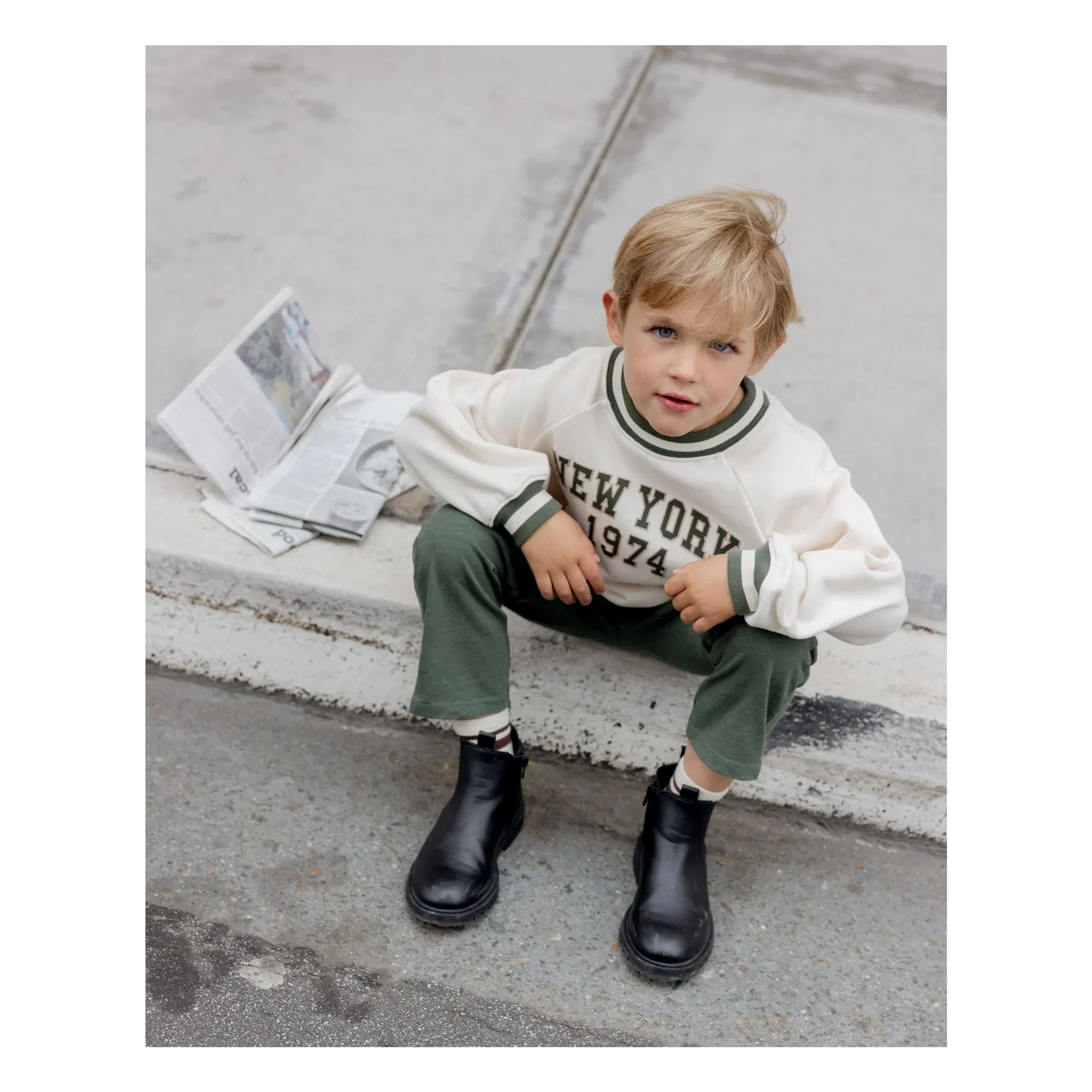 Rylee + Cru - Sudadera Raglán New York Mini | Crudo
