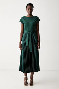 Weekend Max Mara Vestido Acampanado de Lyocell WKDGELA