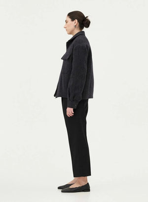 Noyoco - Chaqueta de lana reciclada con patrón de espiga Kinsale | Azul marino