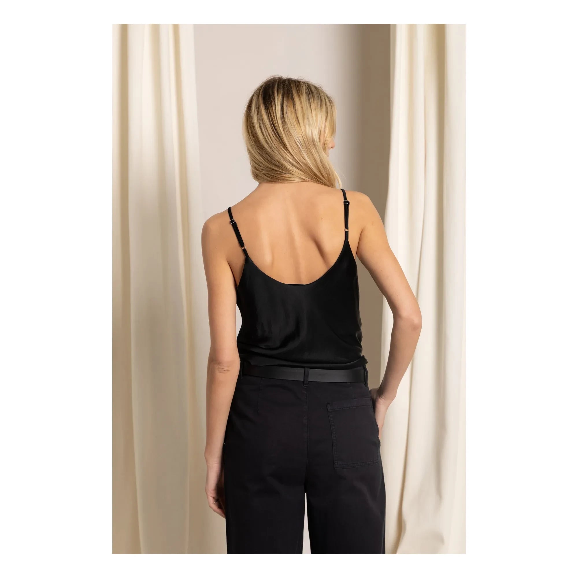 Top de tirantes Hailey de Smallable Woman | Negro