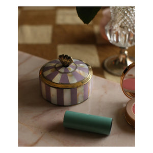 Doing Goods - Caja Scarlett Circus | Lila