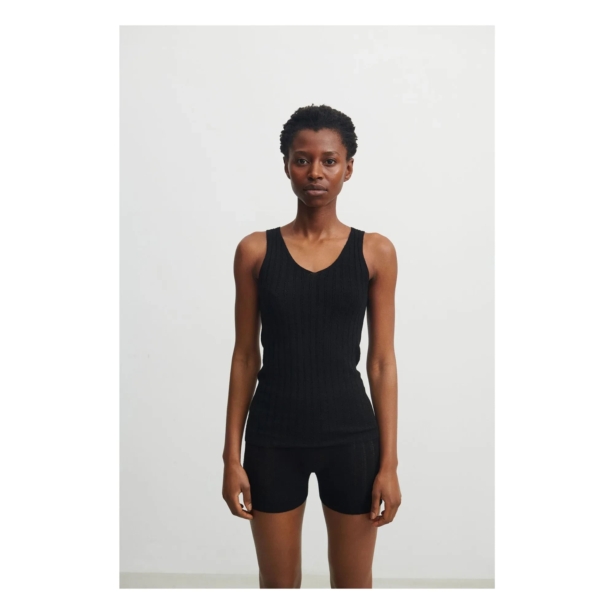FUB - Camiseta de tirantes de lana merina - Colección mujer | Negro
