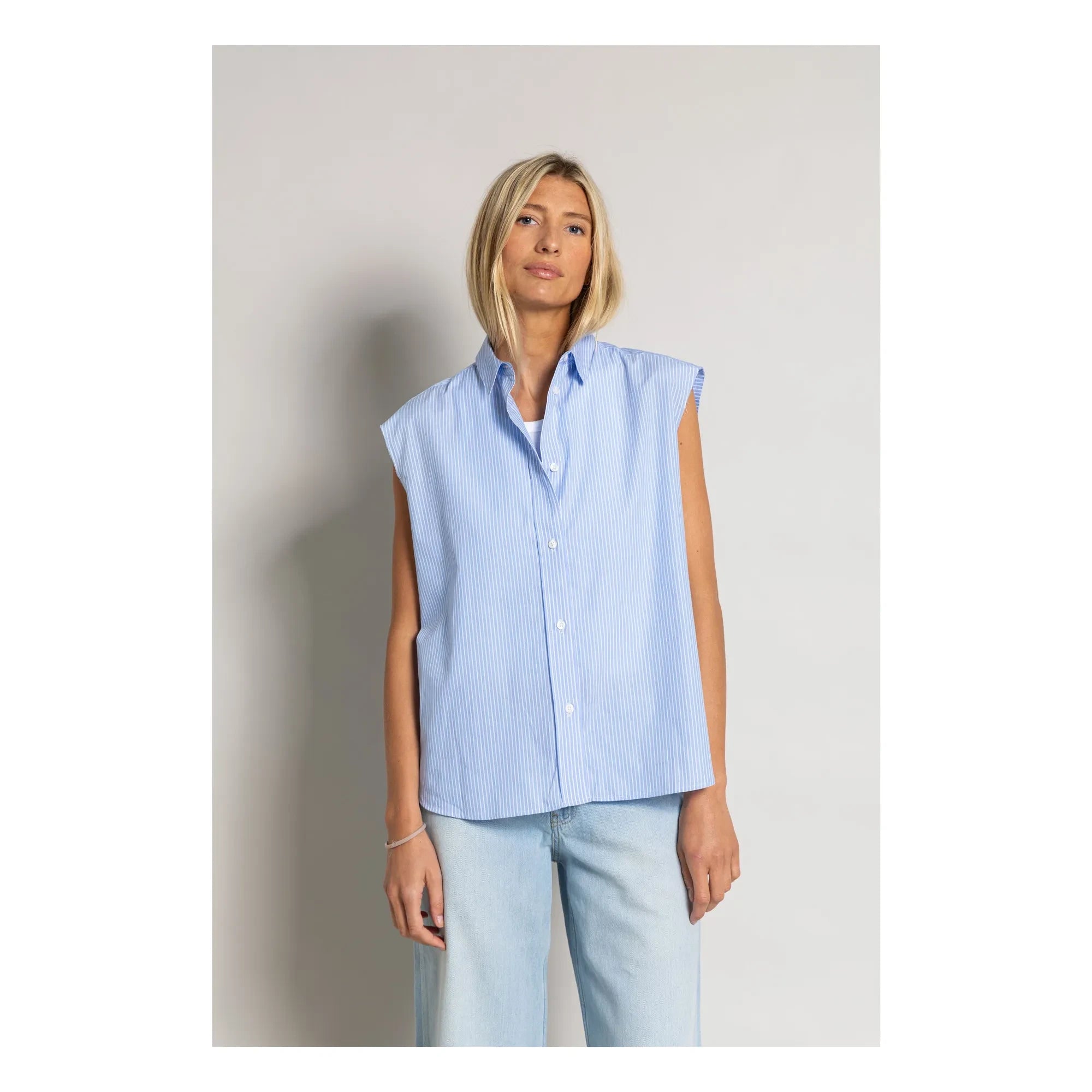 Smallable Woman - Laura Camisa sin mangas a rayas | Azul claro
