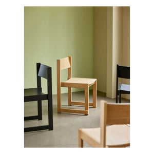 Hübsch - Silla de roble con forma