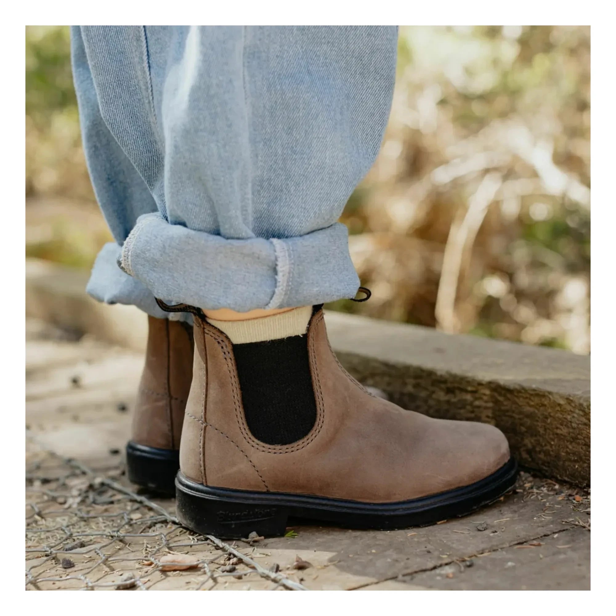 Blundstone - Botines Chelsea Nobuk Engrasado | Beige