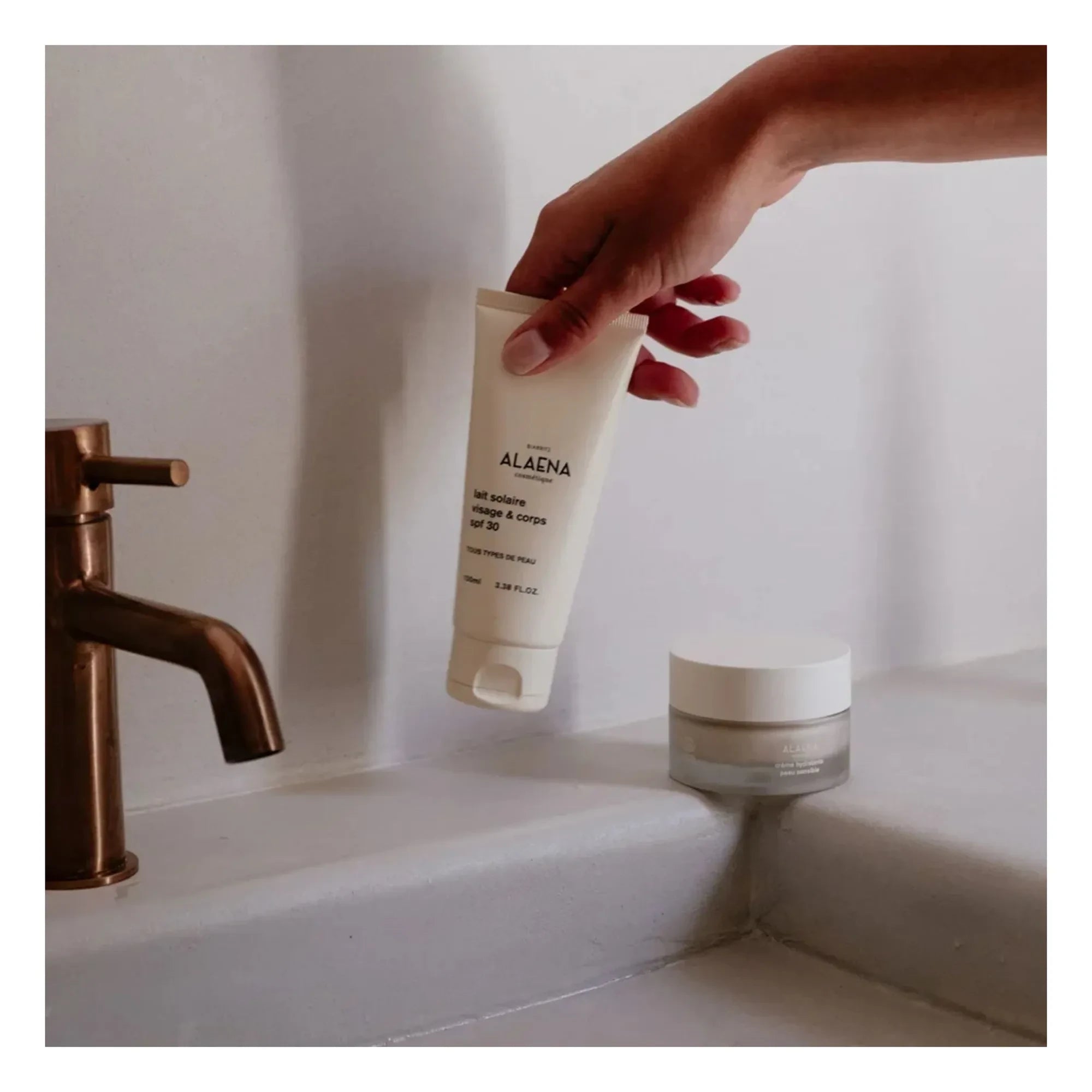 Alaena - Loción solar corporal y facial SPF30 - 100ml