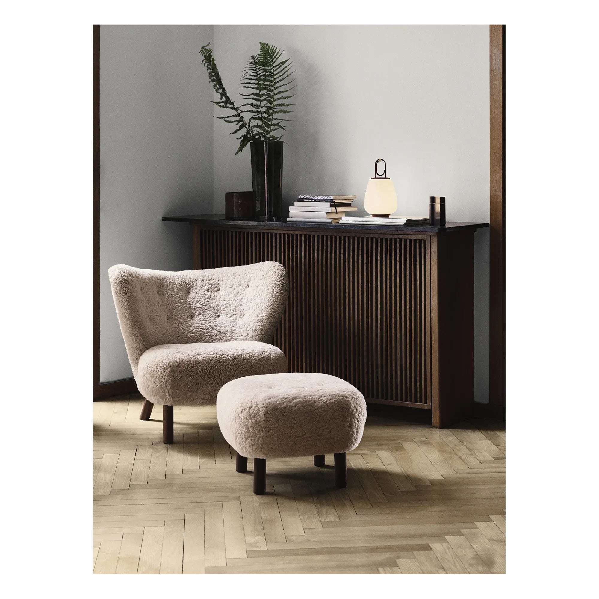 & Tradition - Sillón Little Petra VB1 | Blanco