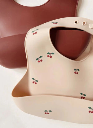 Konges Sløjd - Baberos de silicona en color cereza - Set de 2