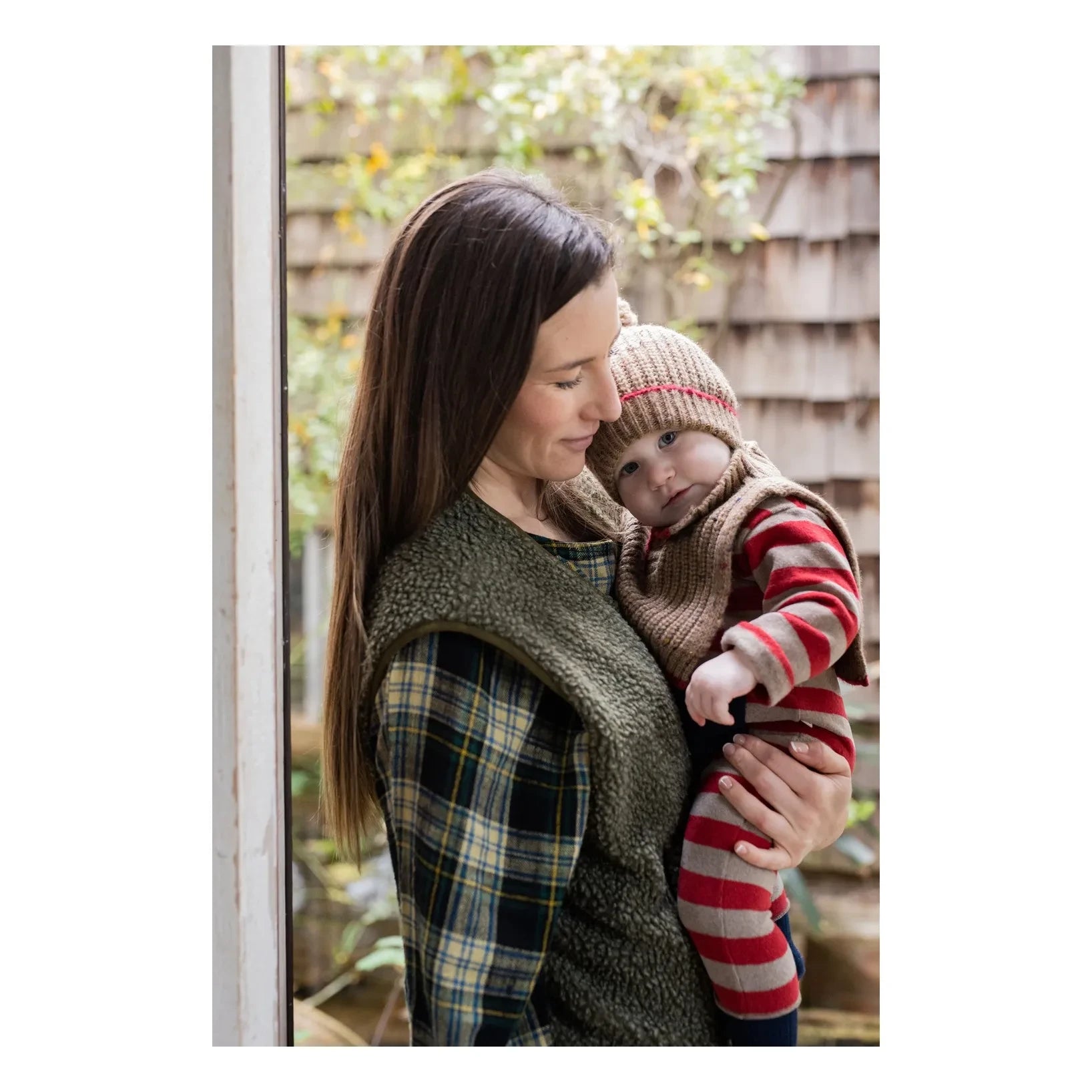 1+ in the family - Louise Yün Bere | Bej