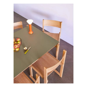 Hübsch - Silla de roble con forma