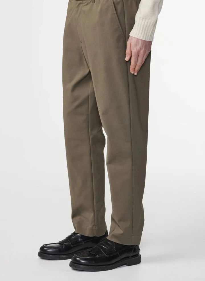 NN.07 - Pantalón Elástico Billie 1089 | Marrón Oliva