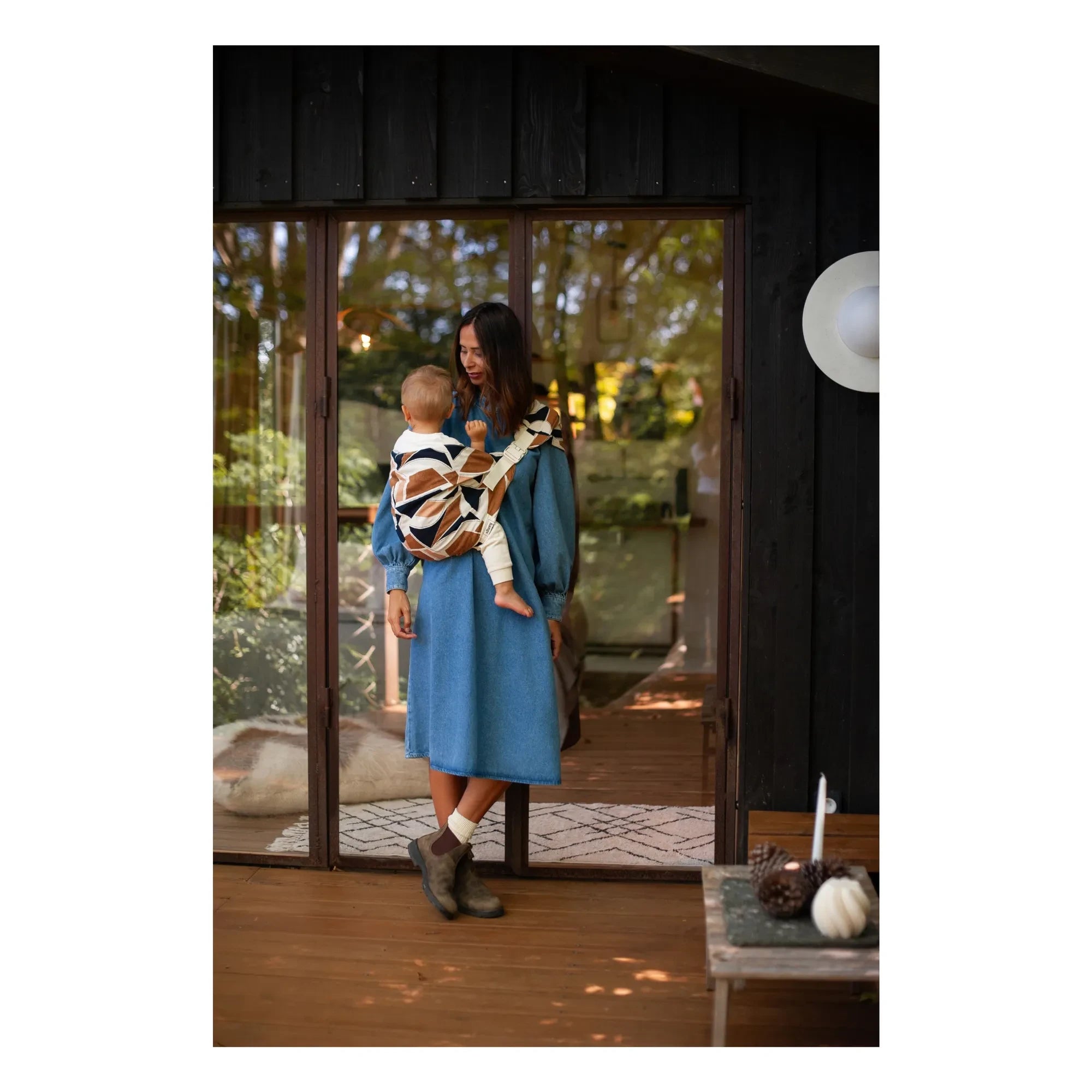 Mochila Portabebés Mama Hangs - Carry & Walk | Earth