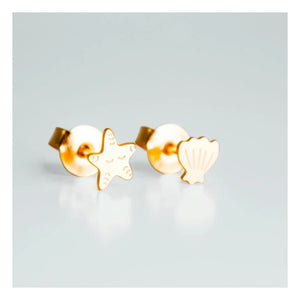Adorabili - Pendientes Asimétricos de Concha | Dorado