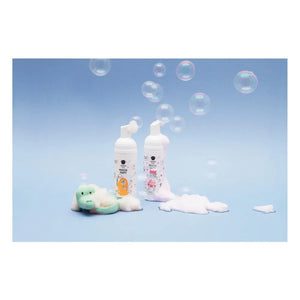Nailmatic Kids - Espuma limpiadora capilar y corporal con fresa
