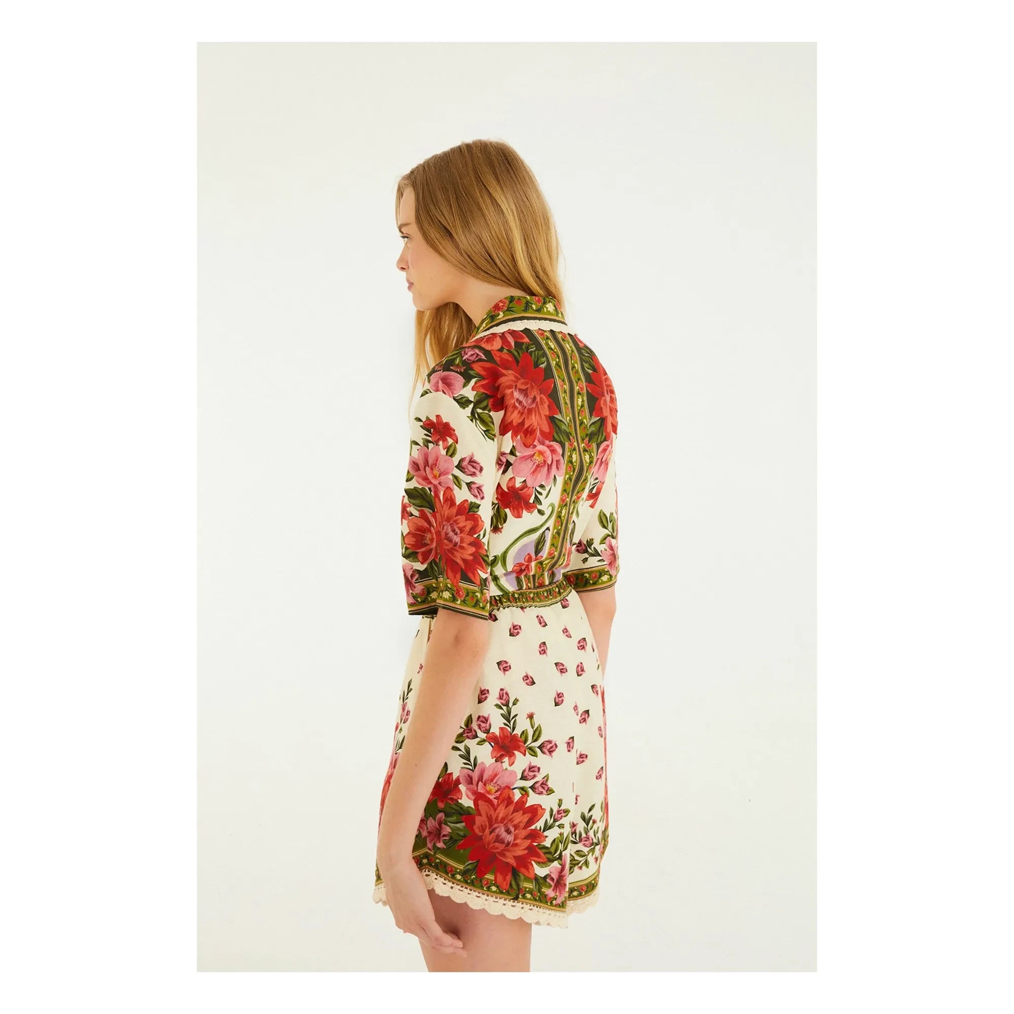 Farm Rio - Wonder Rio Shorts de Lino | Crudo