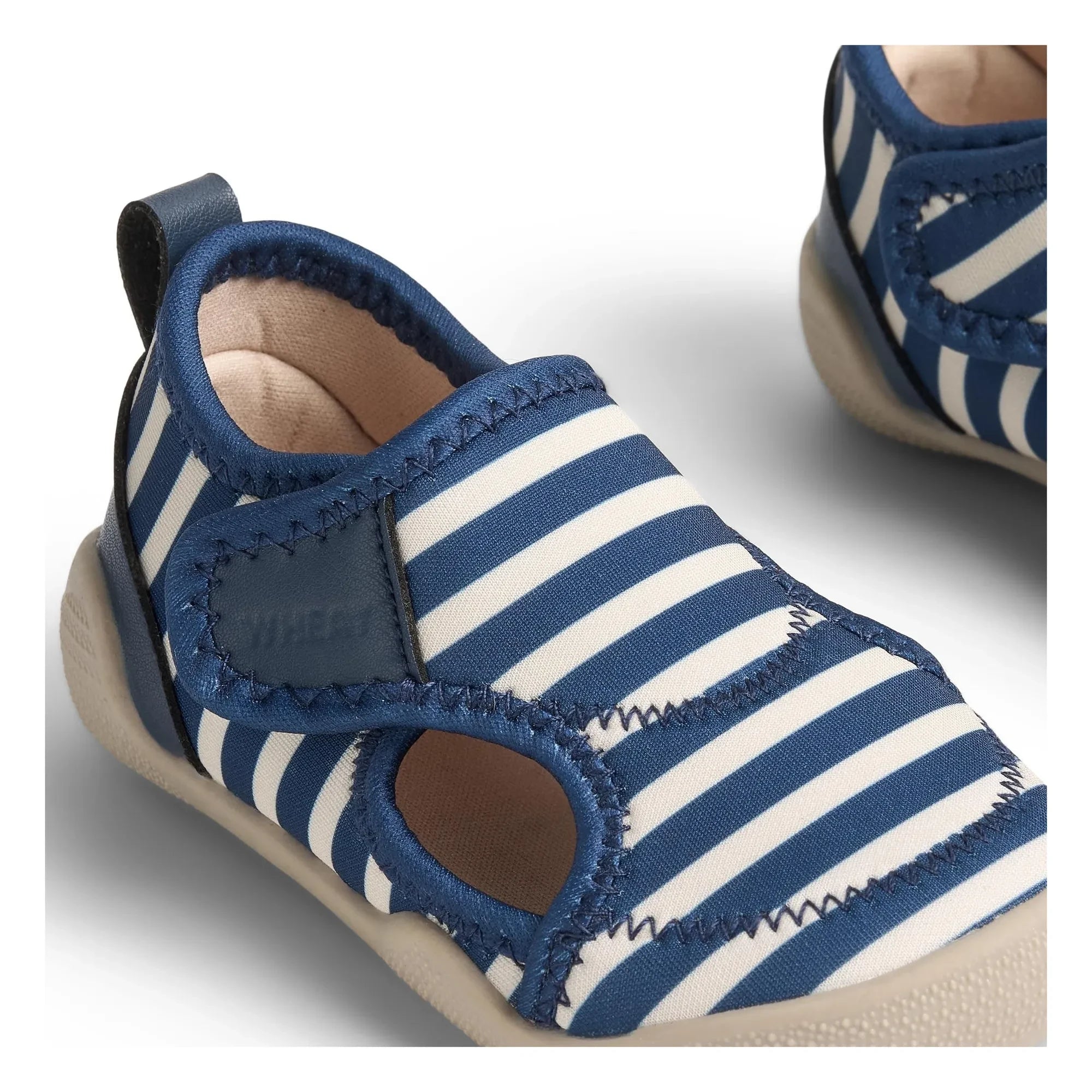 Wheat - Zapatos de agua en espiral a rayas | Azul