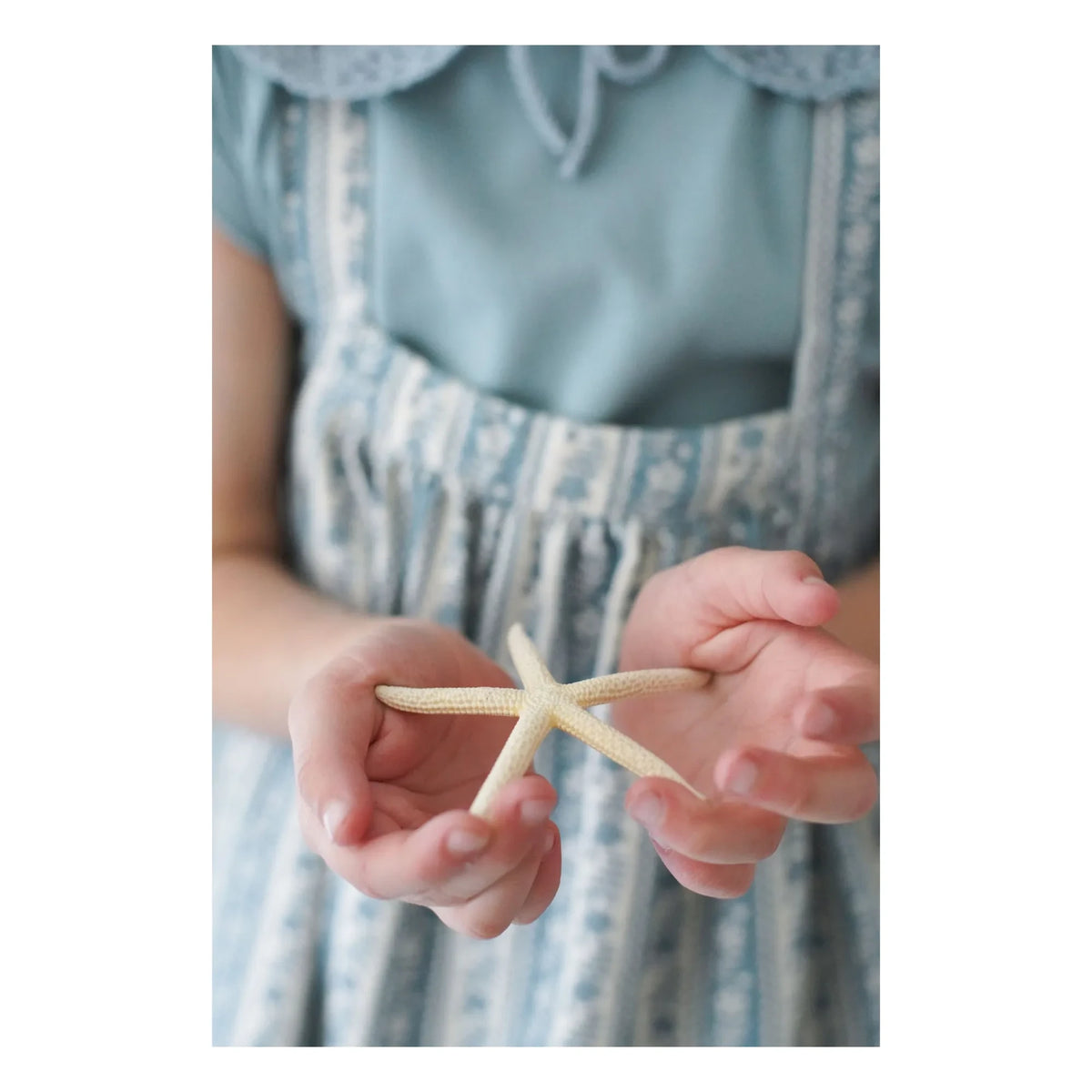 Soor Ploom - Camiseta fruncida de algodón orgánico Sundae | Azul hielo