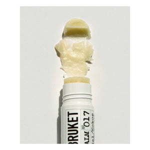 L:A BRUKET - 017 Bálsamo Labial Cosmos Almendra y Coco - 14 g