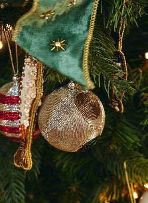 Anna + Nina - Bola de Navidad con Diseño de Lunares Brillantes y Helados | Plata