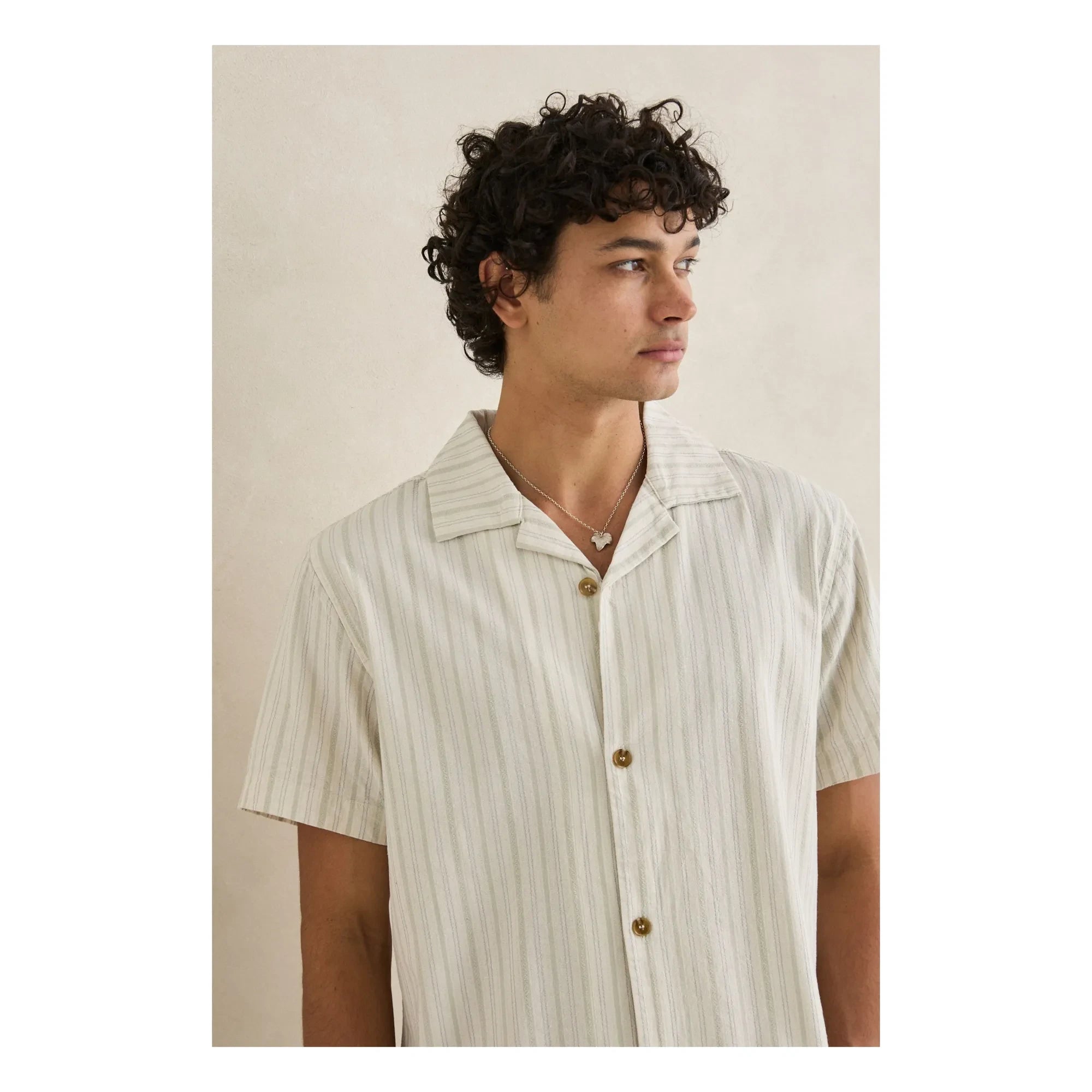 Rhythm - Camisa de manga corta a rayas para vacaciones | Crema