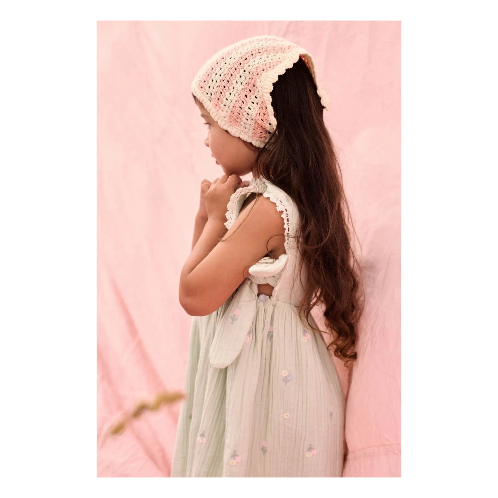 Louise Misha - Vestido de babero Aloisa Fleurie Pilili | Verde almendra