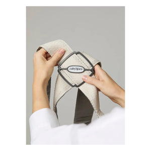 BabyBjörn - Mochila portabebés Mini de malla | Crema