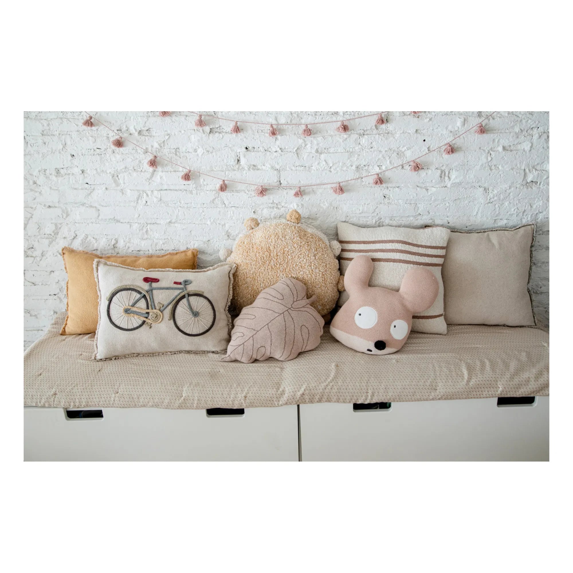 Lorena Canals - Cojín Bicicleta | Crema