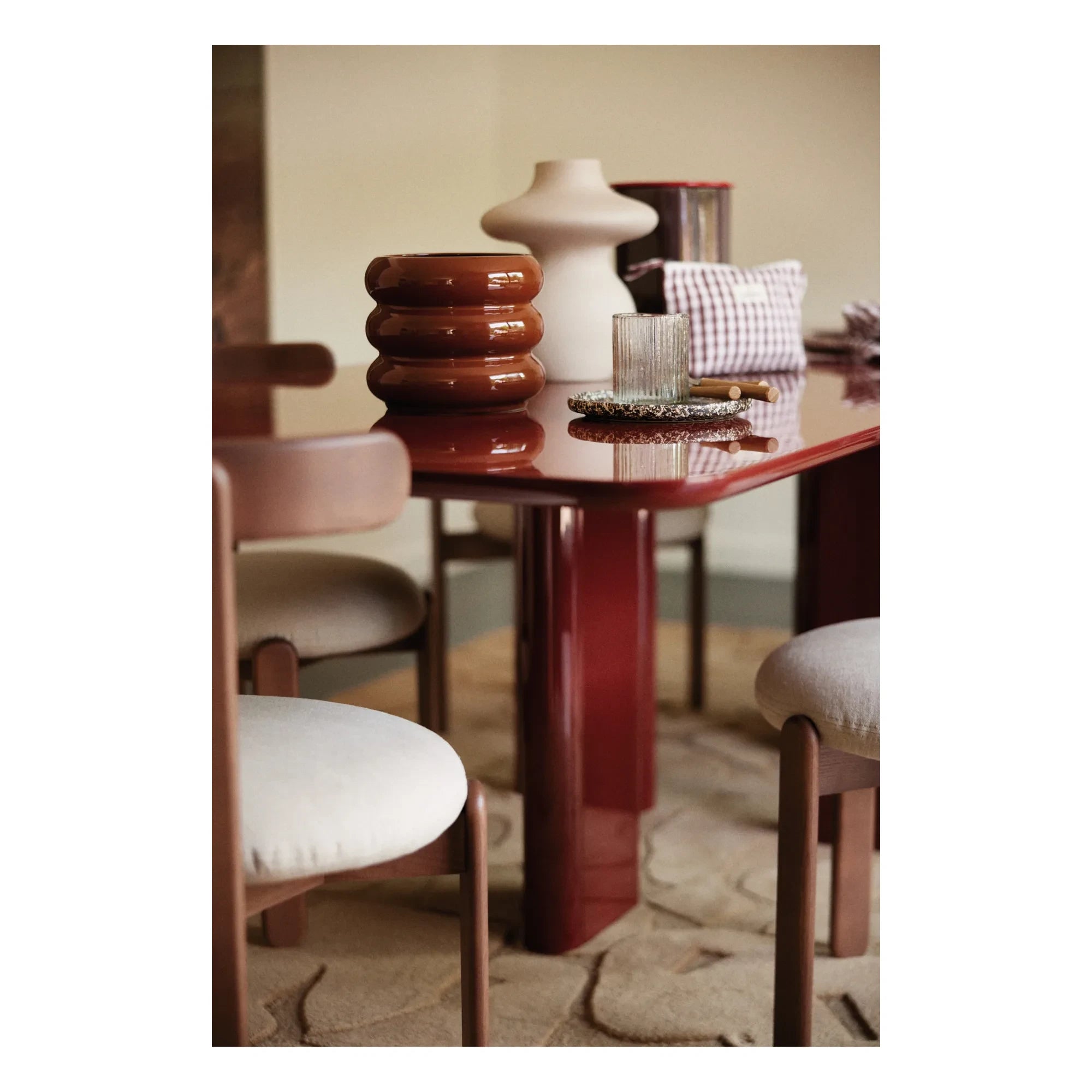 Gabrielle Paris - Mesa de comedor rectangular Joe | Burdeos