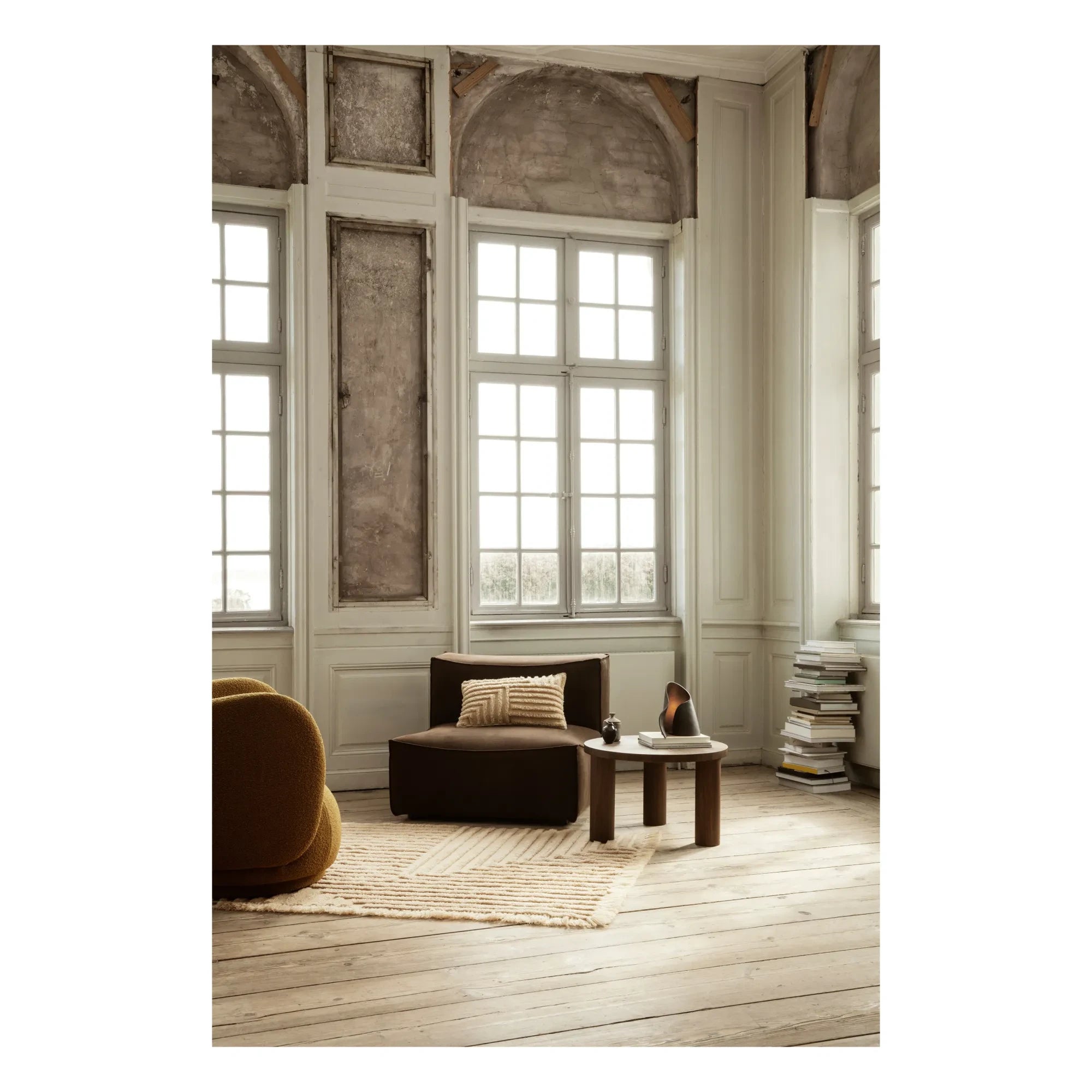 Ferm Living - Mesa auxiliar Post - Madera FSC | Roble ahumado
