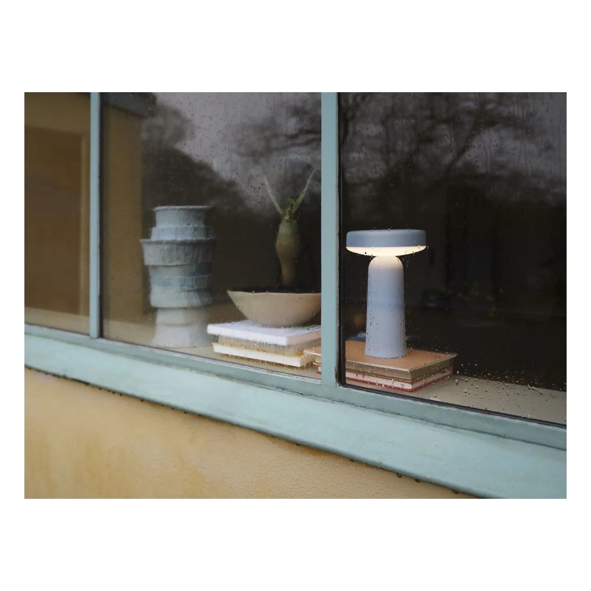 Muuto - Lámpara de mesa Ease, Johan Van Hengel | Azul claro