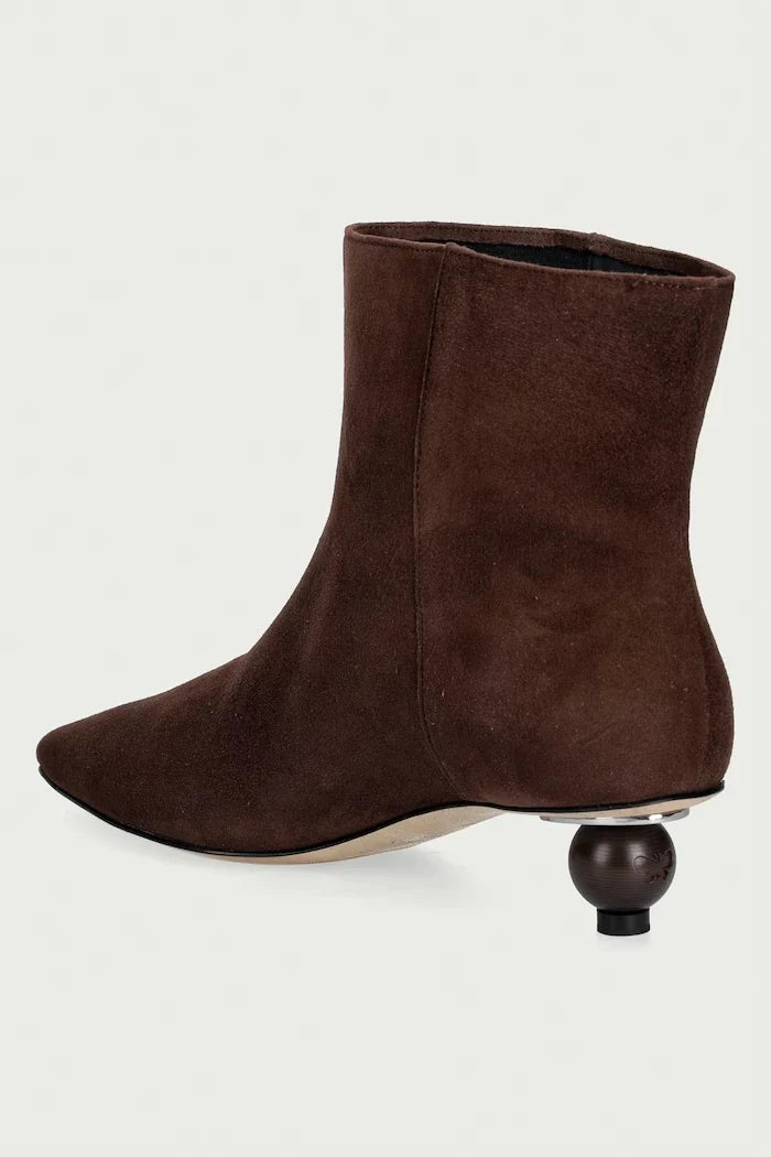Botines de mujer Weekend Max Mara de ante con tacón bajo