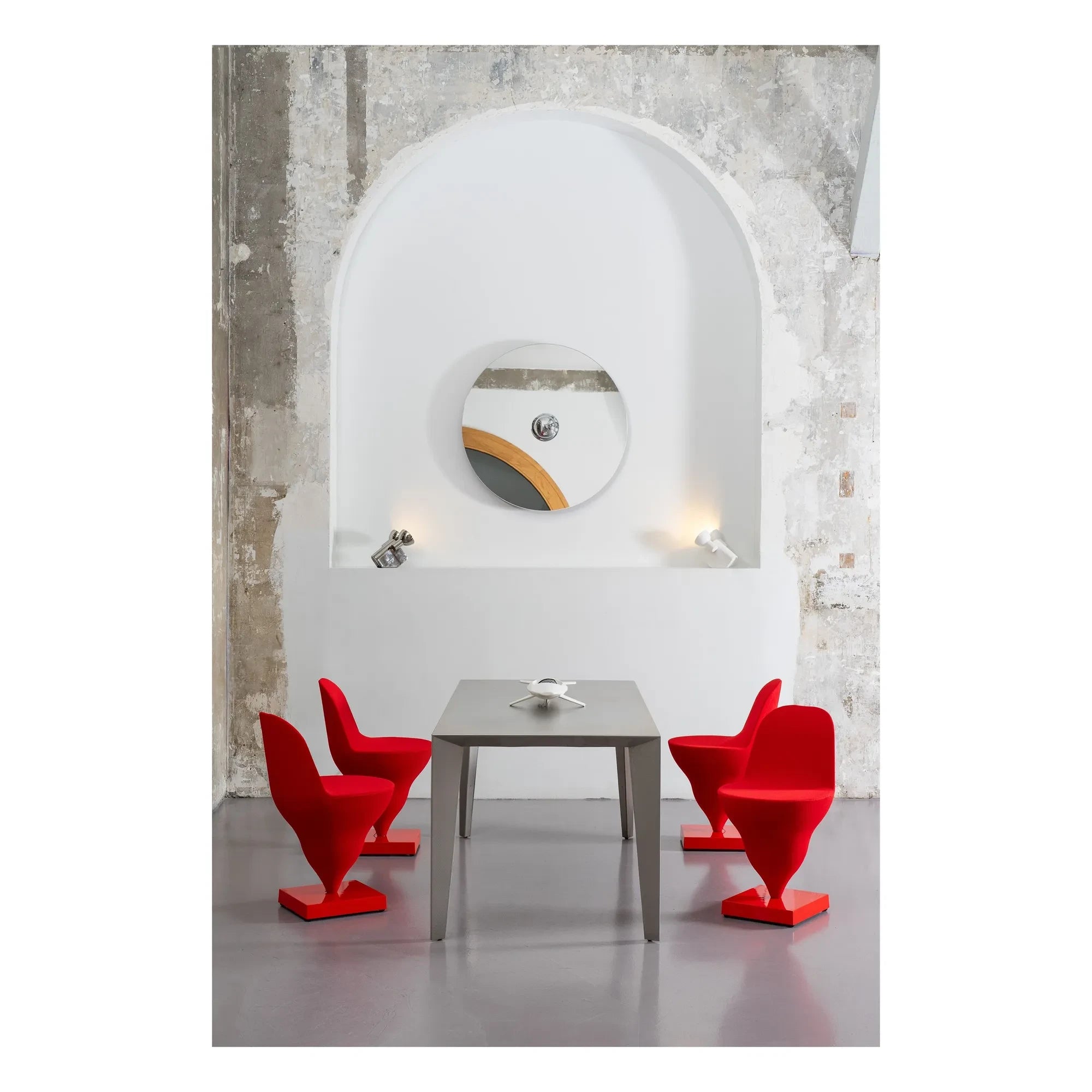 Moustache - Miroir Disc - Jean-Baptiste Fastrez