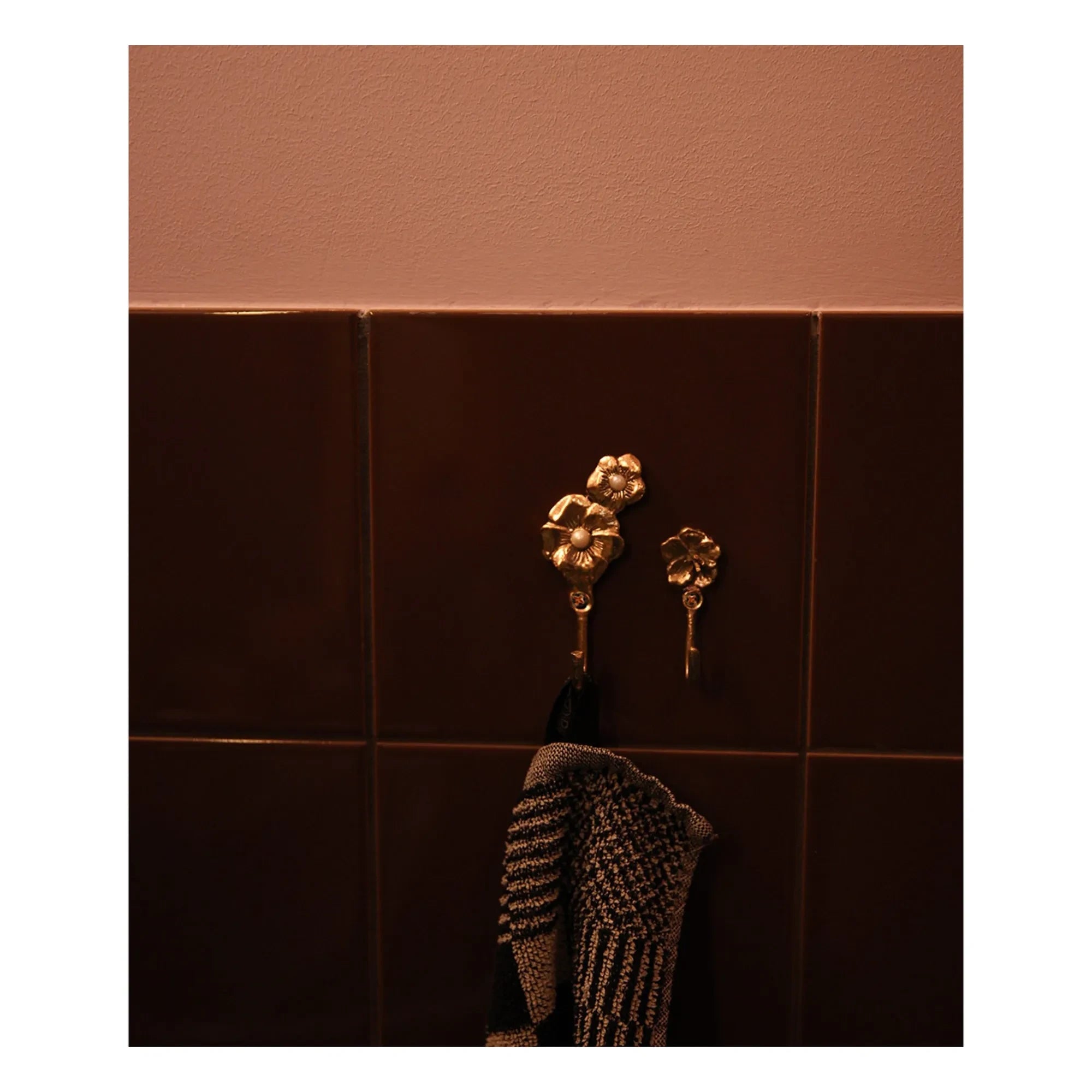 Doing Goods - Gancho de suspensión Maisie Flower | Latón