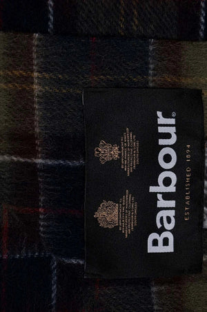 Set de regalo de bufanda y guantes de tartán Barbour