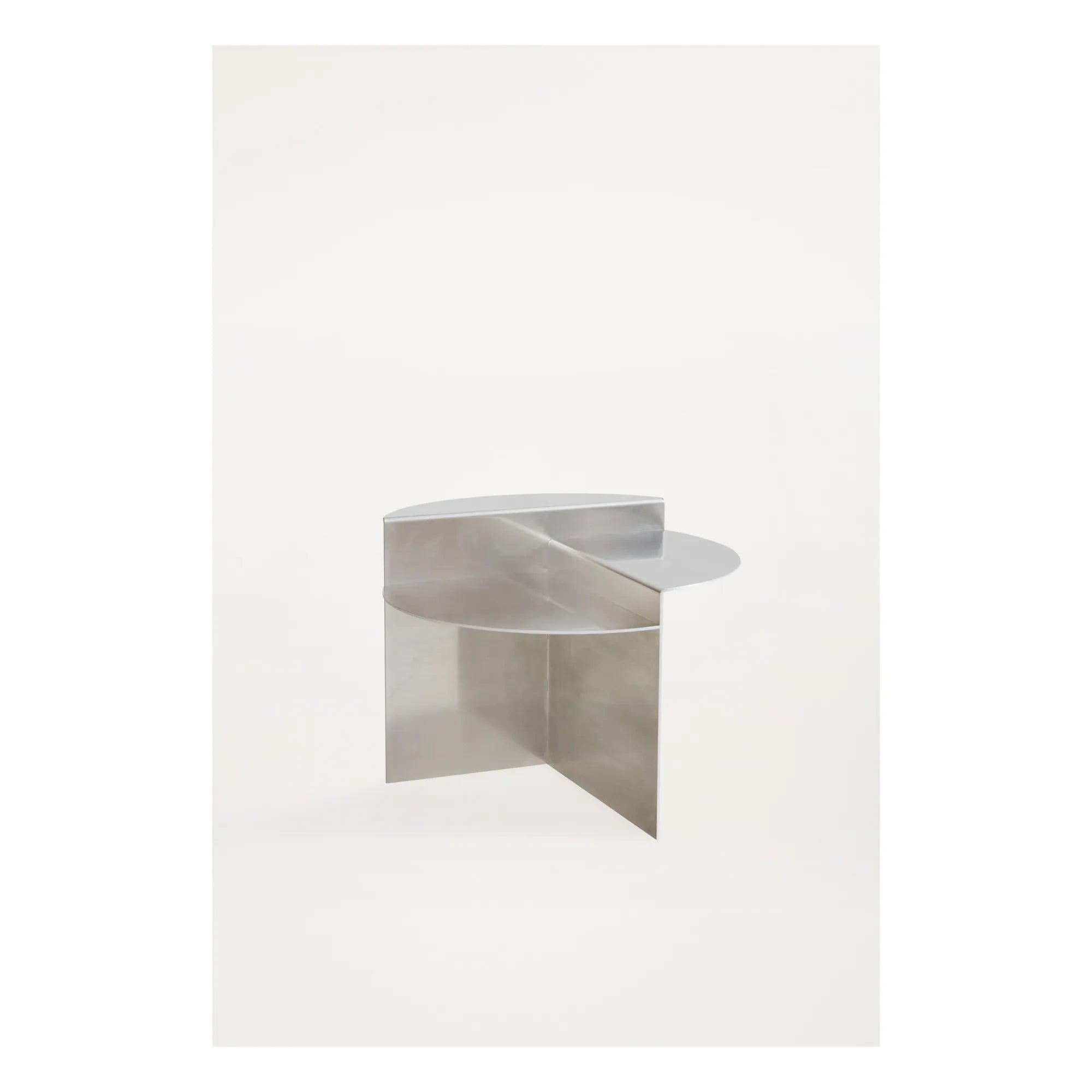 Frama - Mesa auxiliar de aluminio Rivet
